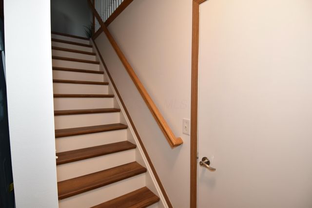 365 Virginia Court, Pataskala, OH 43062