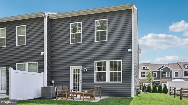 35 ROBERT DRIVE, Runnemede, NJ 08078