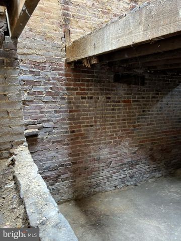 1616 W FRANKLIN STREET, Baltimore, MD 21223