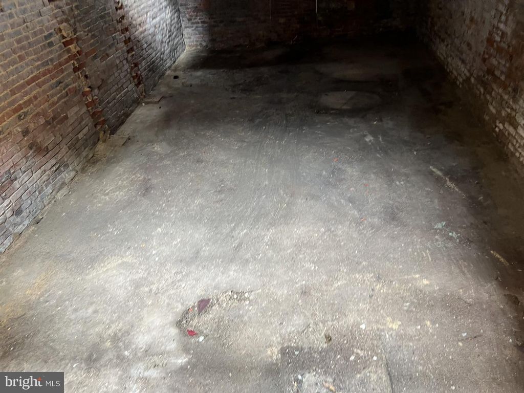 1616 W FRANKLIN STREET, Baltimore, MD 21223