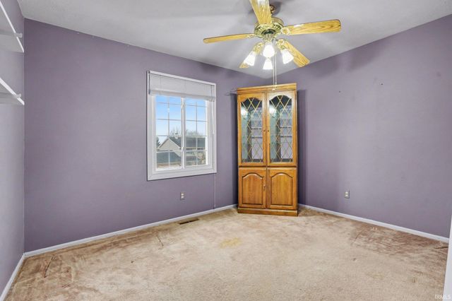 18289 Coventry Ct, South Bend, IN 46637