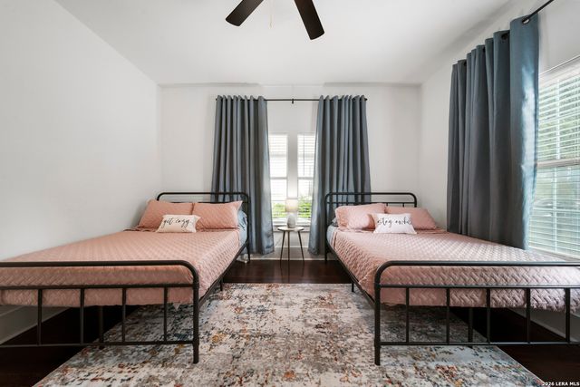 215 Berkshire, San Antonio, TX 78210