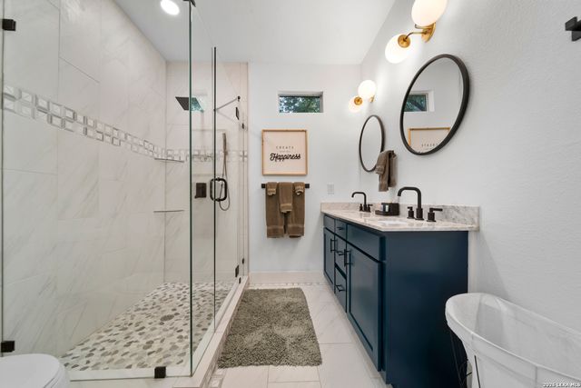 215 Berkshire, San Antonio, TX 78210