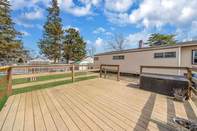 156 Gibbs Road, Central Islip, NY 11722