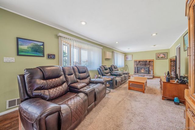 156 Gibbs Road, Central Islip, NY 11722