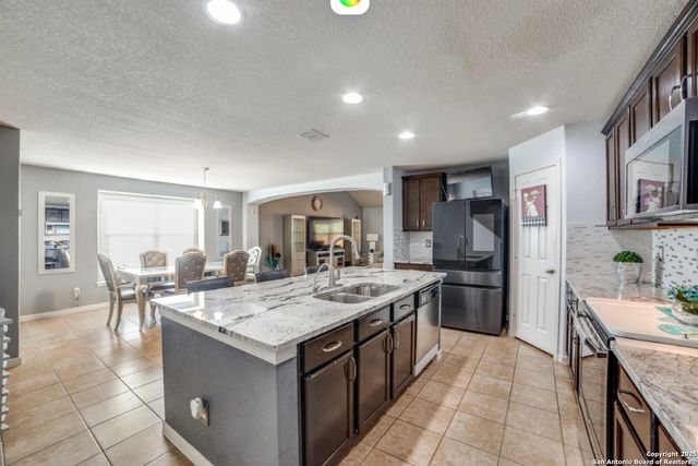 10235 Bonavantura, San Antonio, TX 78245