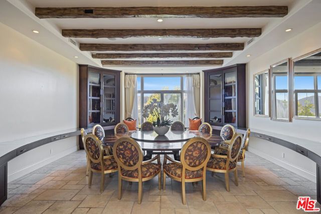 2157 Ravensfield Lane, Los Angeles, CA 90077