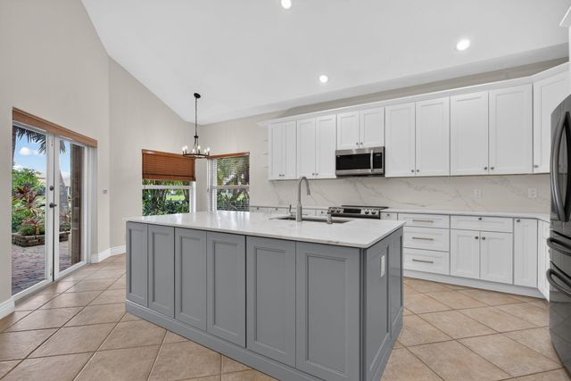 6443 NW 110th Avenue, Parkland, FL 33076
