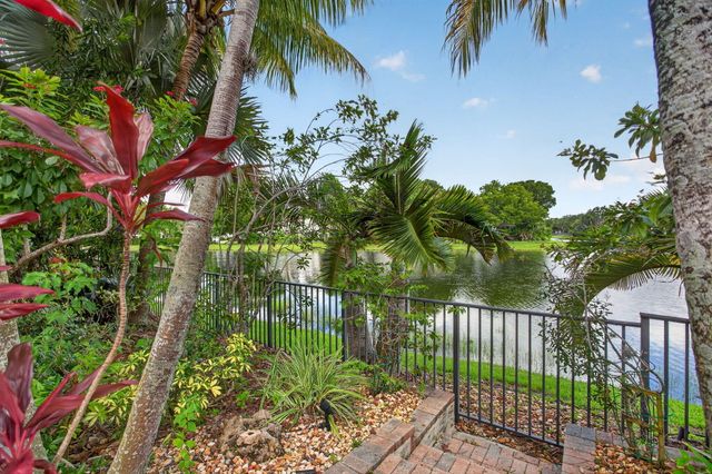 6443 NW 110th Avenue, Parkland, FL 33076