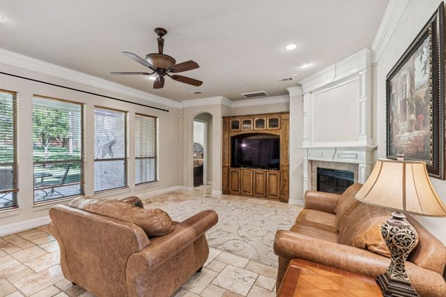 2221 Southern Oaks Drive, Cedar Hill, TX 75104