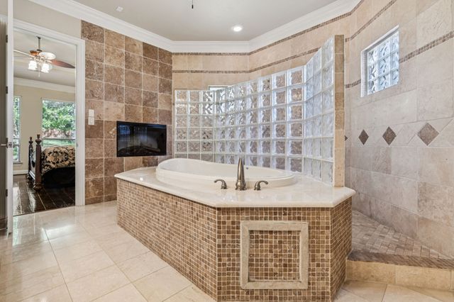 2221 Southern Oaks Drive, Cedar Hill, TX 75104