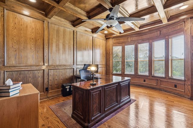 2221 Southern Oaks Drive, Cedar Hill, TX 75104