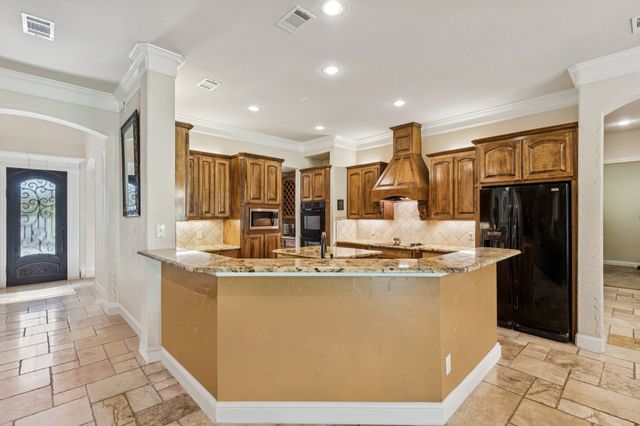 2221 Southern Oaks Drive, Cedar Hill, TX 75104