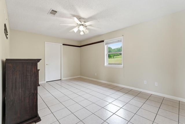 1100 Carruthers Drive, Morrilton, AR 72110