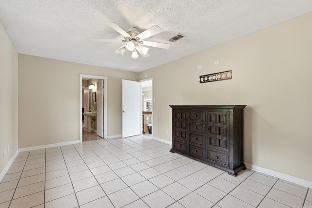 1100 Carruthers Drive, Morrilton, AR 72110