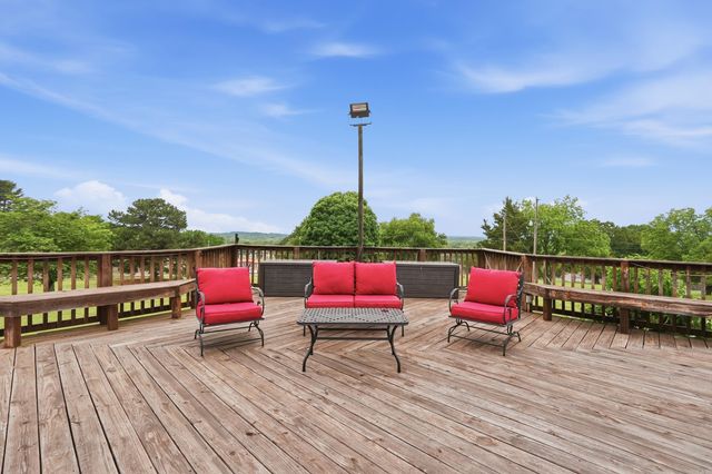 1100 Carruthers Drive, Morrilton, AR 72110