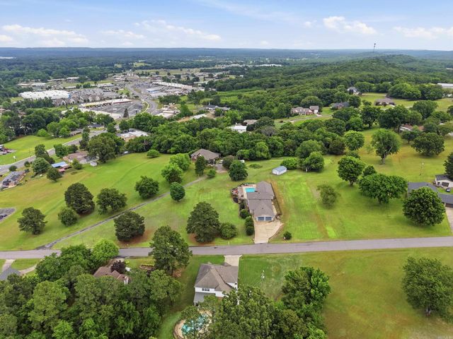 1100 Carruthers Drive, Morrilton, AR 72110