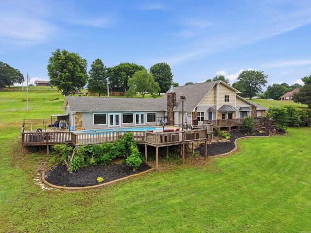 1100 Carruthers Drive, Morrilton, AR 72110
