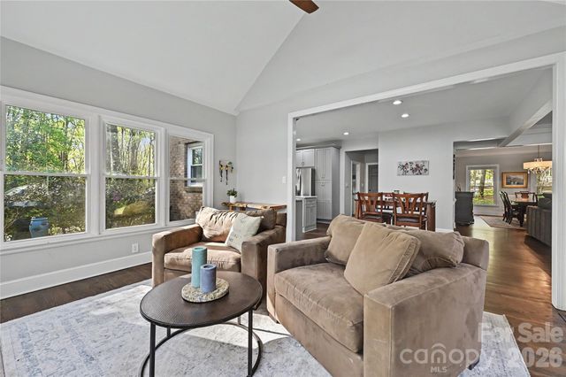 4841 Mountain Point Lane, Charlotte, NC 28216