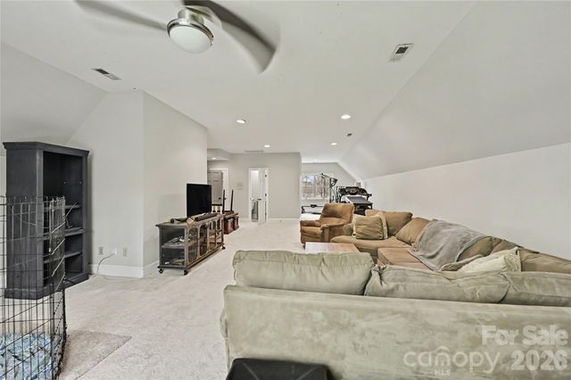 4841 Mountain Point Lane, Charlotte, NC 28216