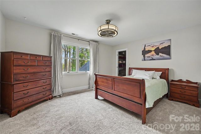 4841 Mountain Point Lane, Charlotte, NC 28216