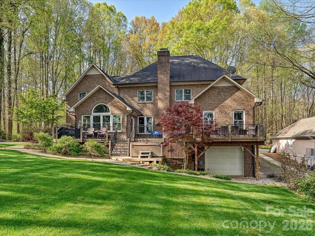 4841 Mountain Point Lane, Charlotte, NC 28216