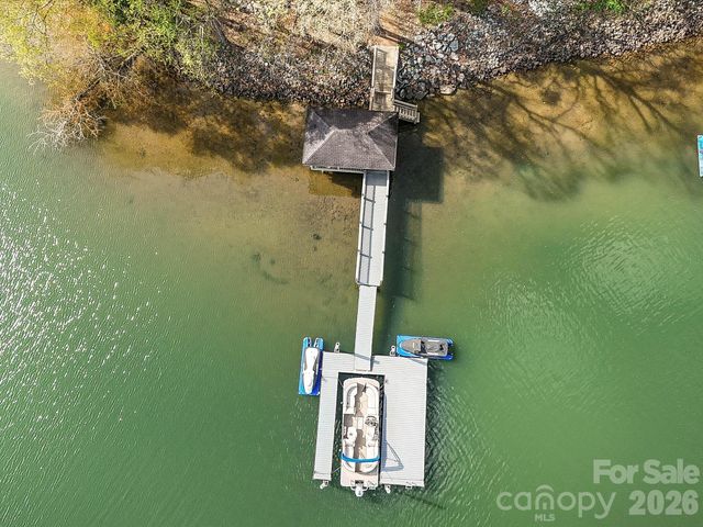 4841 Mountain Point Lane, Charlotte, NC 28216