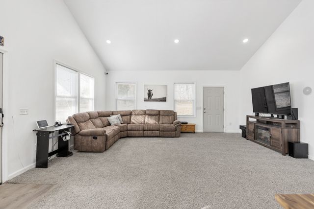 2450 Highway 231, S, Castalian Springs, TN 37031