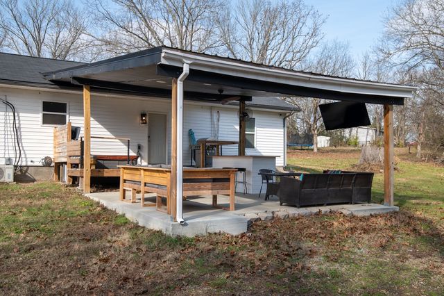 2450 Highway 231, S, Castalian Springs, TN 37031