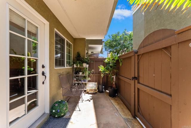 5404 Balboa Arms Drive 352, San Diego, CA 92117