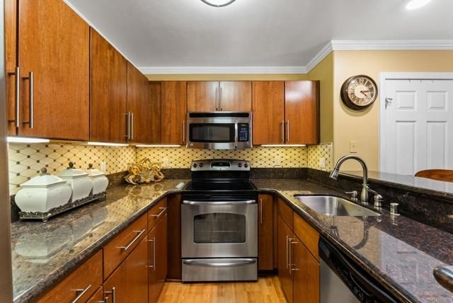 5404 Balboa Arms Drive 352, San Diego, CA 92117