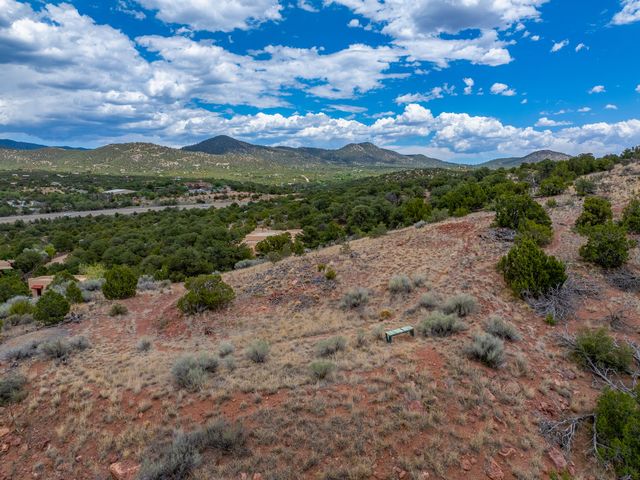 40 E Old Agua Fria Road, Santa Fe, NM 87508