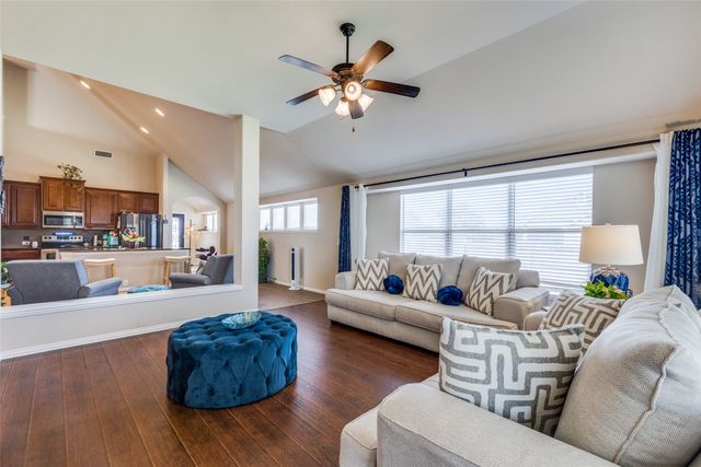 4806 Ashbury Lane, Mansfield, TX 76063