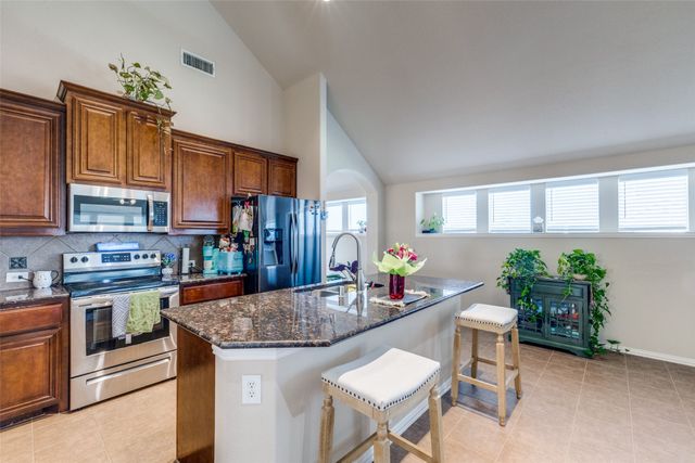 4806 Ashbury Lane, Mansfield, TX 76063