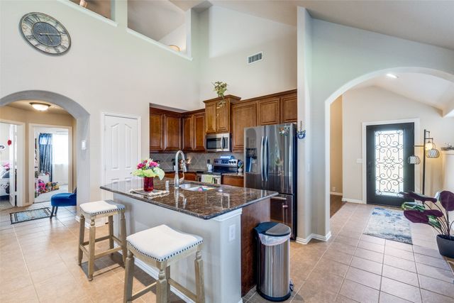4806 Ashbury Lane, Mansfield, TX 76063