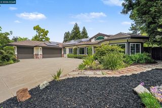 1172 Flowerwood Pl, Walnut Creek, CA 94598