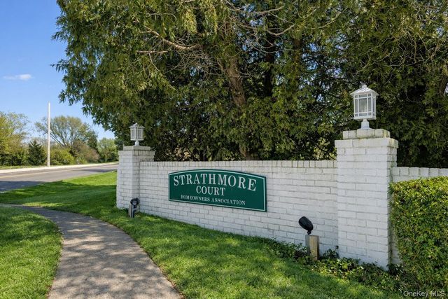 6 Georgian Court, Coram, NY 11727