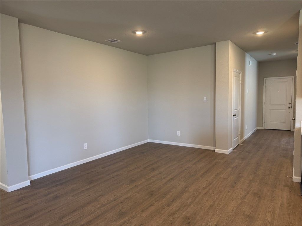 1011 Legrand Street, Brenham, TX 77833 — photo 3