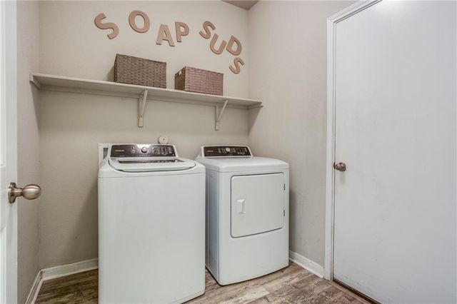 1072 Gaelic DR, Georgetown, TX 78626