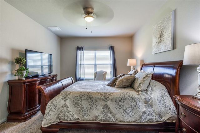 1072 Gaelic DR, Georgetown, TX 78626