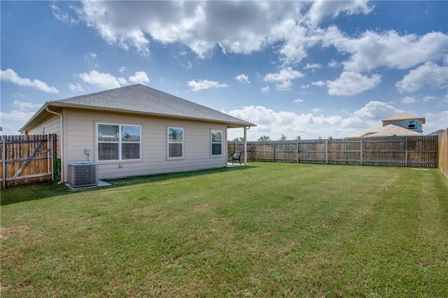 1072 Gaelic DR, Georgetown, TX 78626