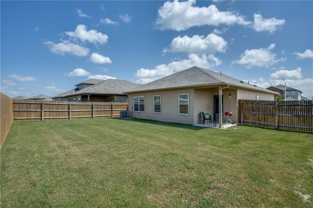 1072 Gaelic DR, Georgetown, TX 78626