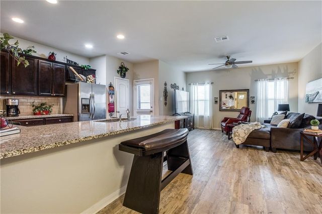 1072 Gaelic DR, Georgetown, TX 78626