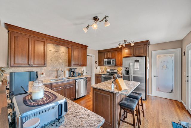 384 Deer Haven DR, Roanoke, VA 24012