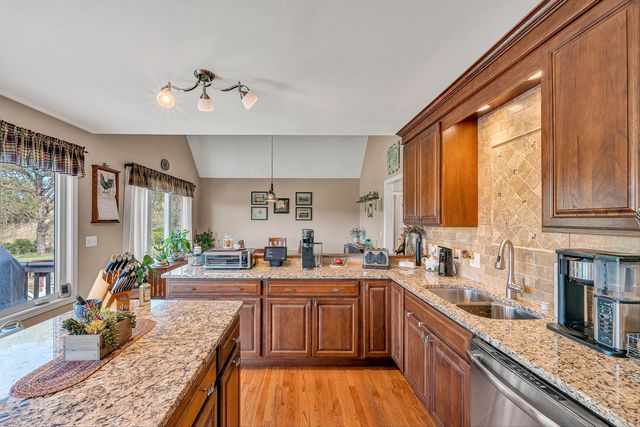 384 Deer Haven DR, Roanoke, VA 24012