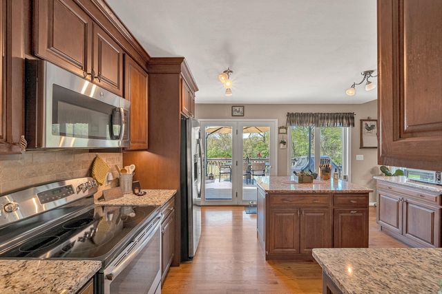 384 Deer Haven DR, Roanoke, VA 24012