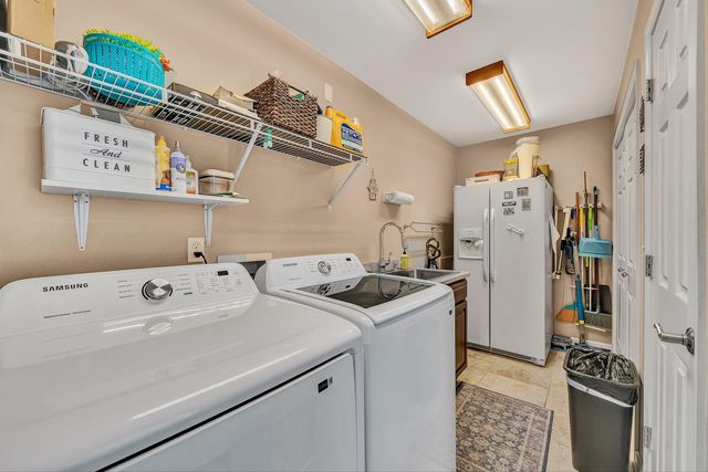 384 Deer Haven DR, Roanoke, VA 24012