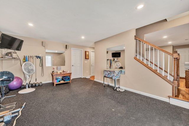 384 Deer Haven DR, Roanoke, VA 24012