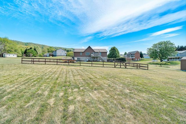 384 Deer Haven DR, Roanoke, VA 24012