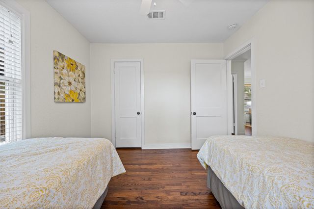 2403 S 2nd ST, Austin, TX 78704